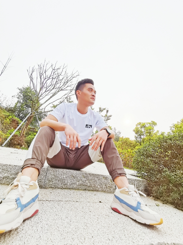 一个人，干净利落的第一张照片--宁德基督教相亲网