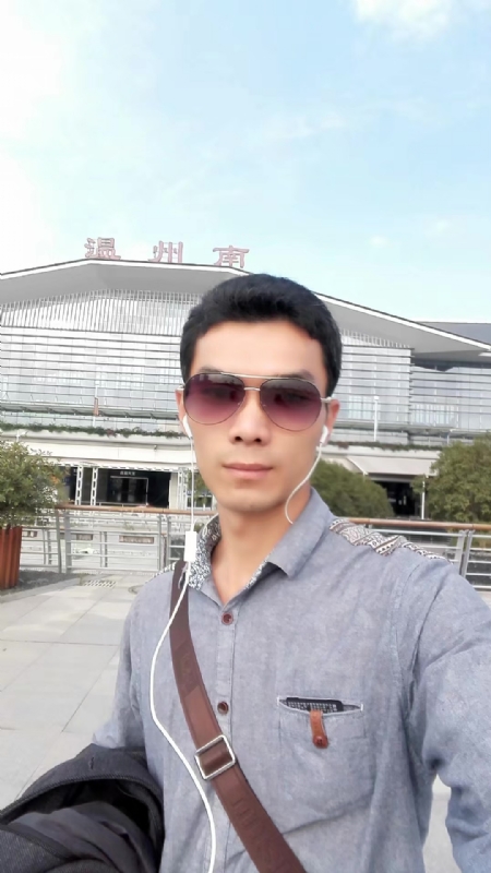 错把真心喂了狗的第三张照片--宁德基督教相亲网